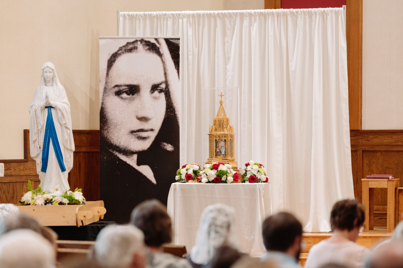 Sainte Bernadette en tournée aux USA 